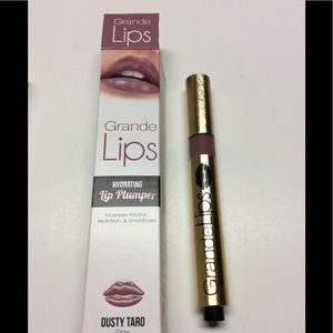 Grande lips dusty taro